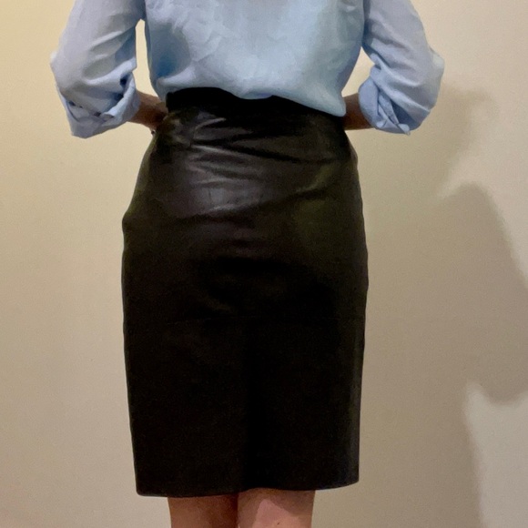 Leather Skirt (100% real lambskin leather) - Picture 3 of 5